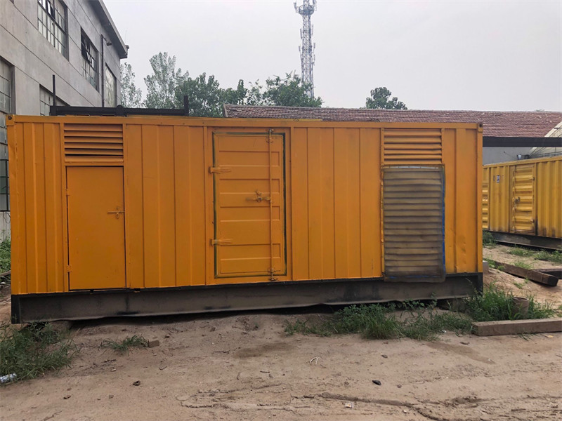 商城发电机出租进行负载测试时，电瓶电量不足的具体判断标准是什么？